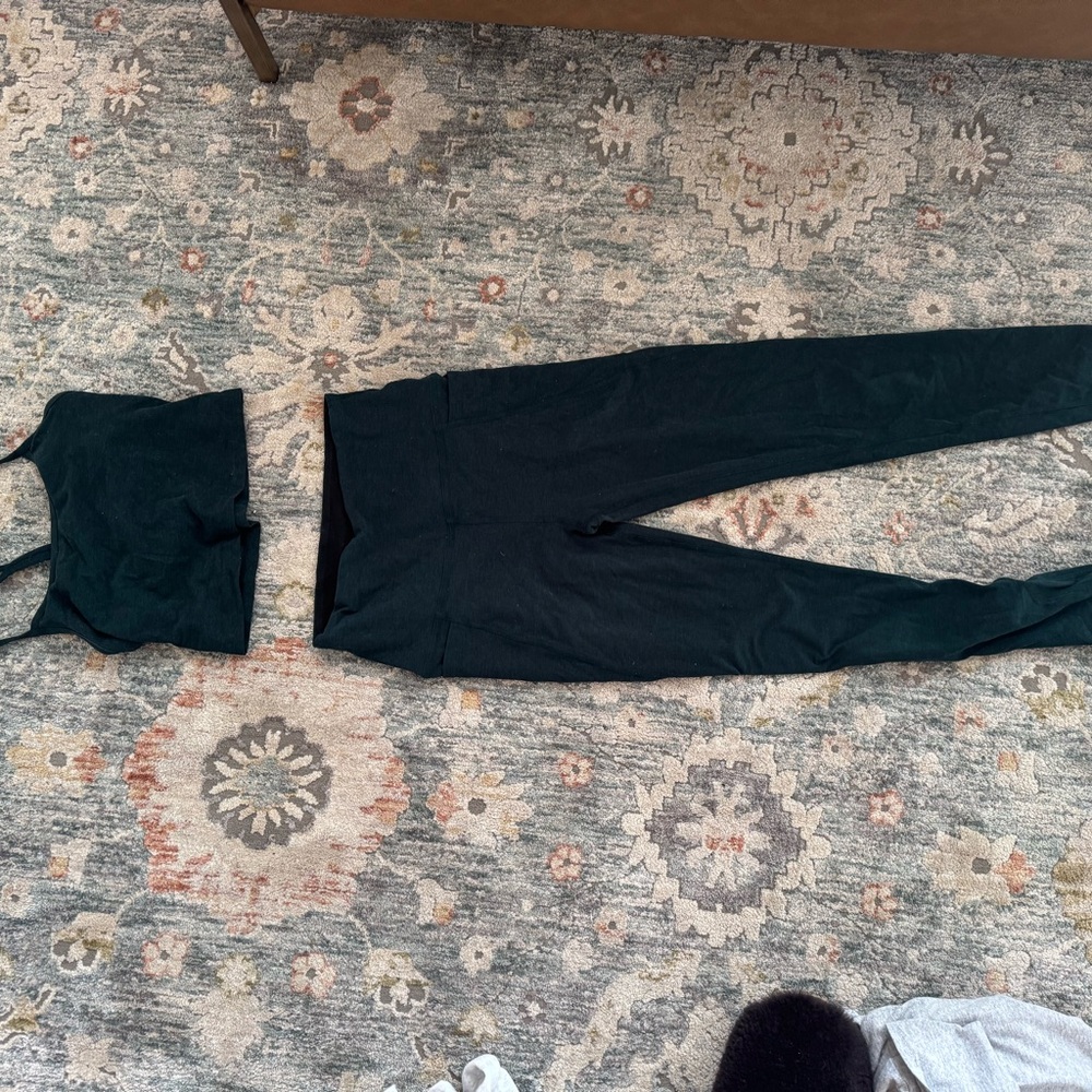 Beyond Yoga Dark Green Matching Set